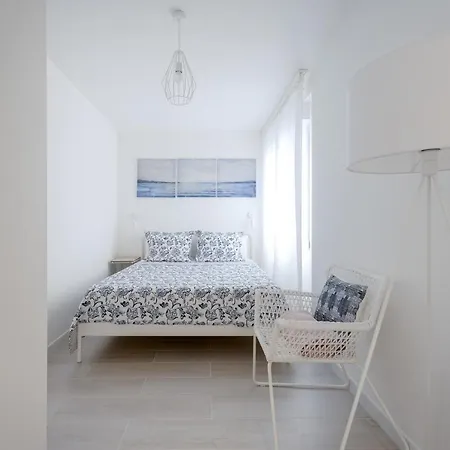 Apartament In Comfortable Sea &